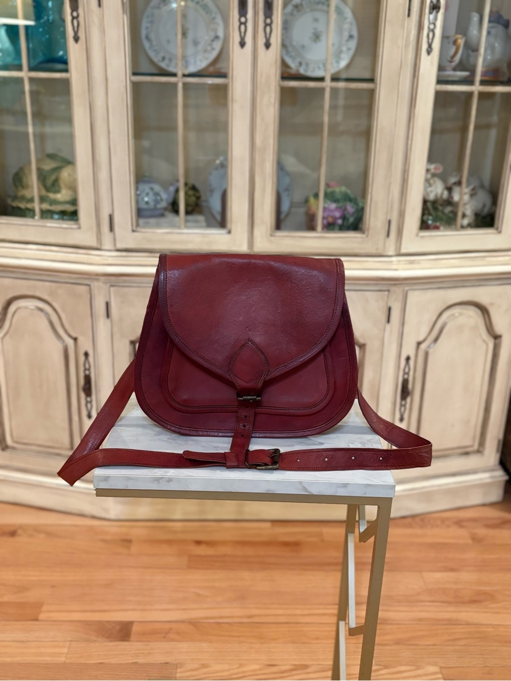 Vintage 1970s Leather Crossbody Satchel in Deep Reddish Brown